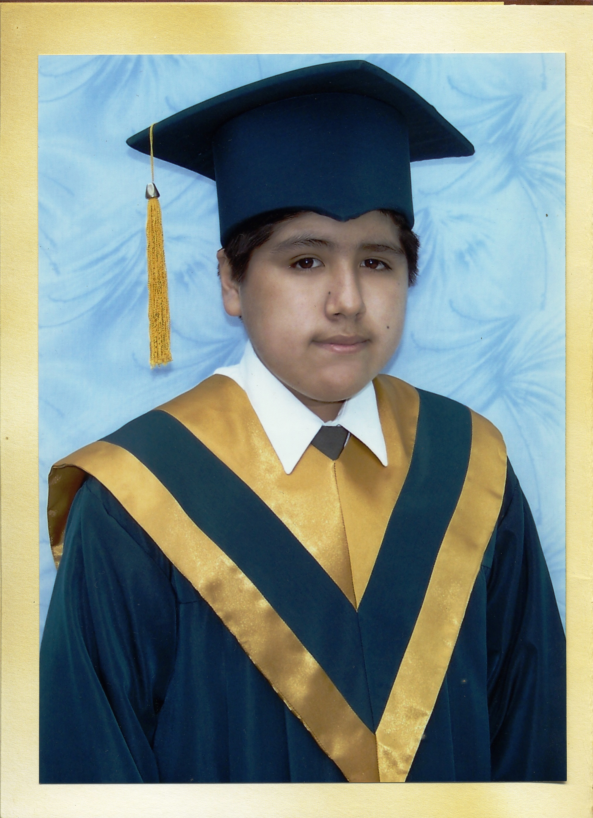 Roberto Graduacion de escuela Lima 2008